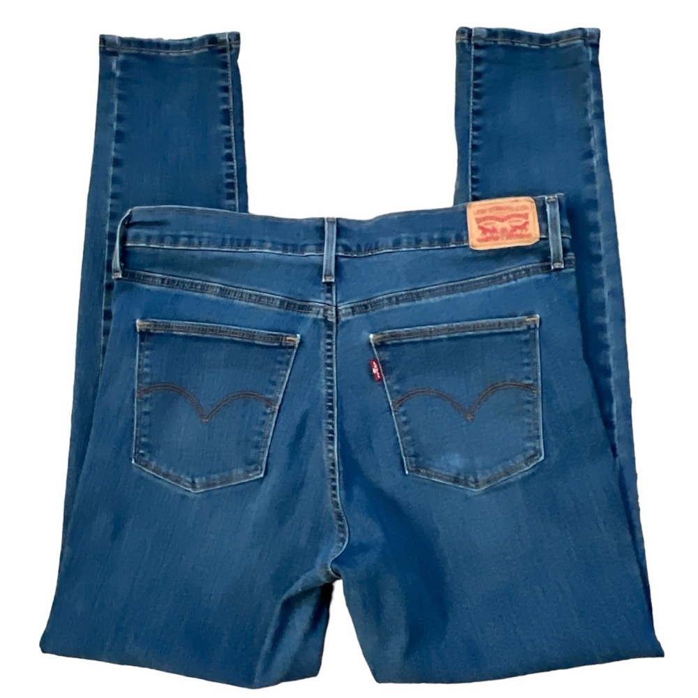 Levi's Women's‎ Slimming Skinny Ankle Jeans Size: 32
